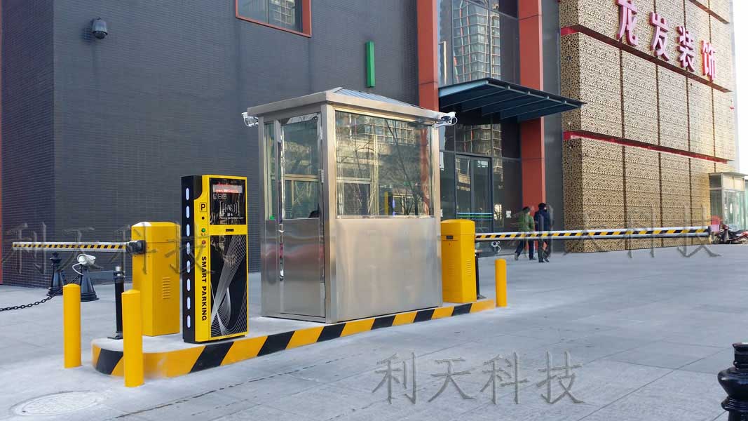 ���������R�r���M